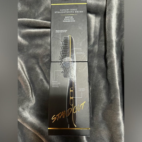 Aria Beauty Luxury Ionic Straightening Brush - Picture 5 of 8